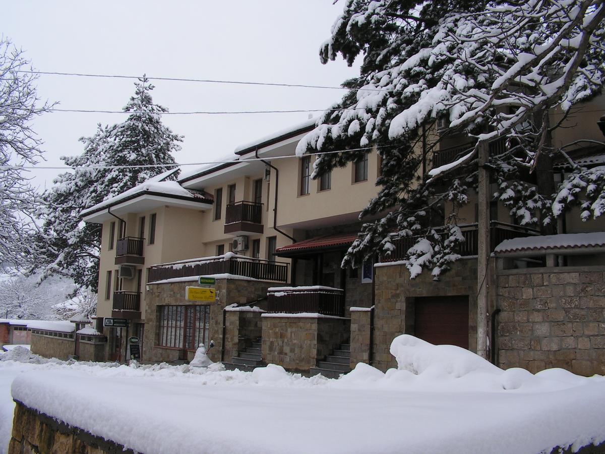 黑鹳酒店 Nisovo 外观 照片
